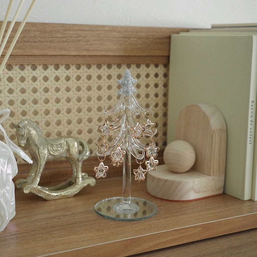 省スペースに飾れて、置くだけでクリスマスらしさがアップする星型