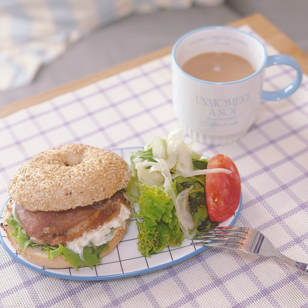 お気に入りを選ぶ、朝の楽しみ。華やかなプレートで彩るときめく食卓