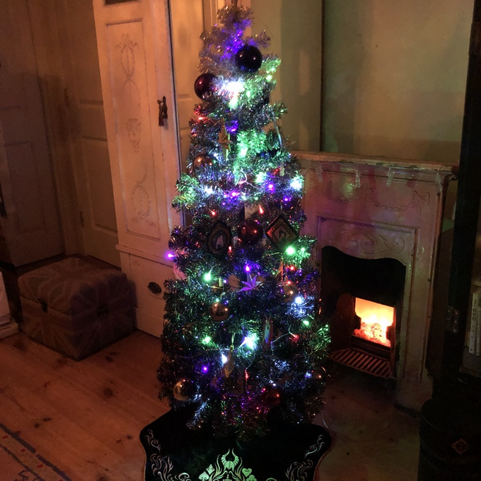 ハロウィンからクリスマスまで長く楽しめるディズニーヴィランズを表現 ハロウィンからクリスマスまで長く楽しめるディズニーヴィランズを表現