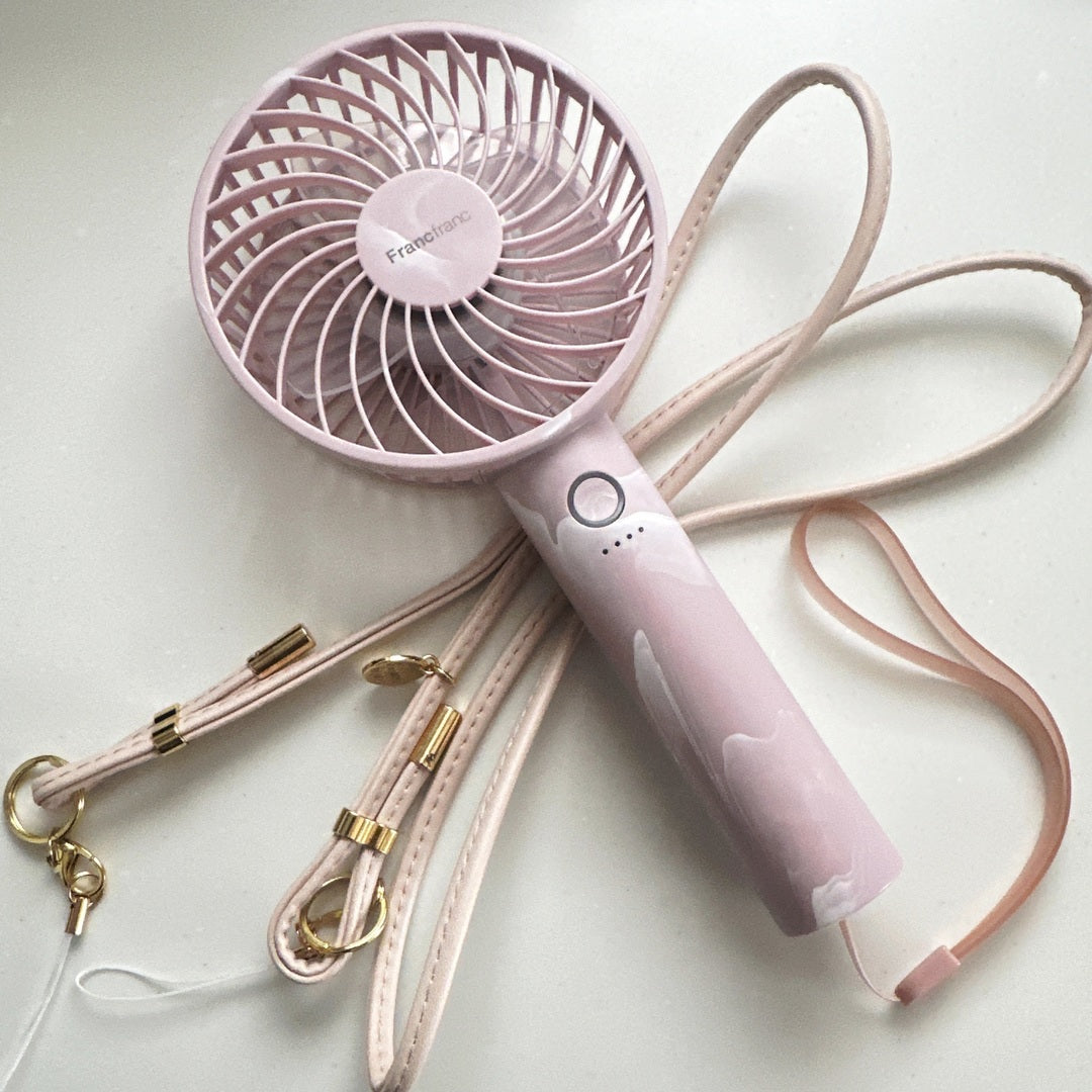 Type-Cを採用し約4時間で充電完了、マーブル模様が可愛いハンディ 
