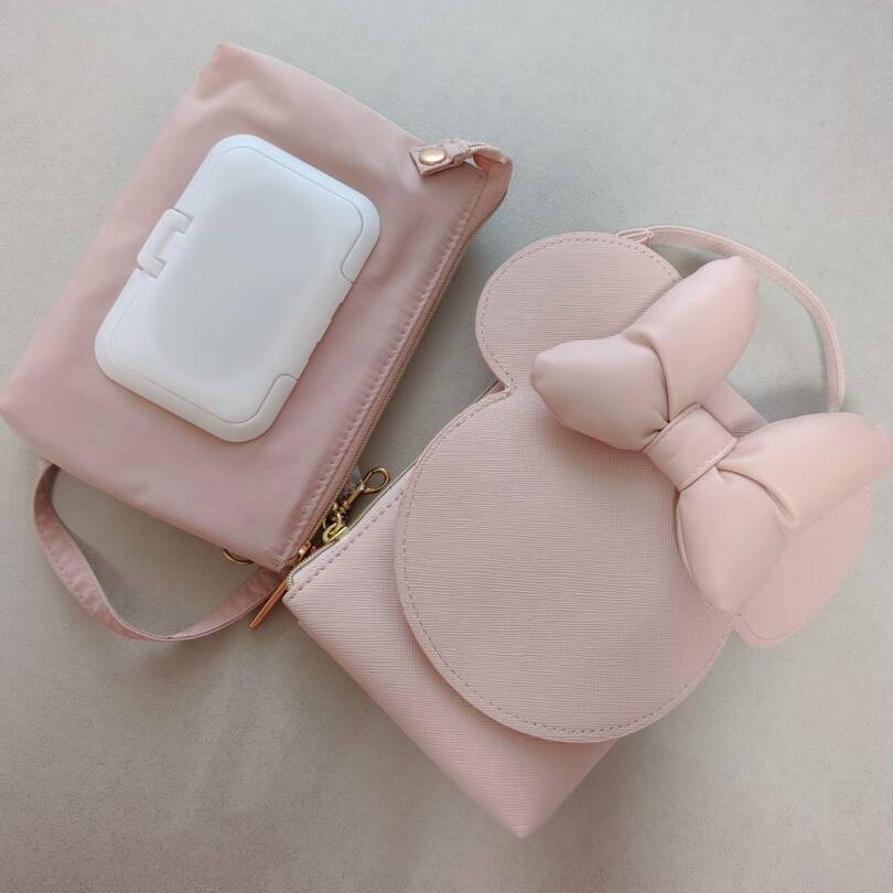 ミニウェットティッシュポーチ　赤　水玉　ミニーちゃんがお好きな方にも ミニウェットティッシュポーチ 赤 水玉 ミニーちゃんがお好きな方にも