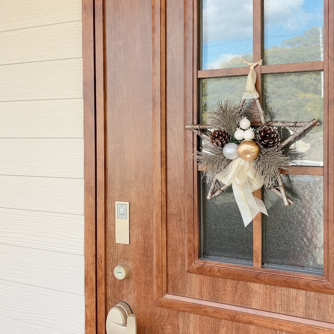 『 ブランシュ デュ プランタン 』 限定1点‼️ おおっきなリース 飾るだけでクリスマスムードを演出する、オーナメントをあしらった星型