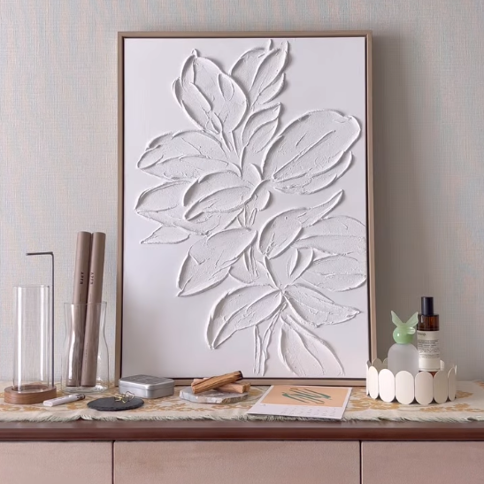 飾るだけでお部屋が華やかに。空間を彩るアートボードのある暮らし