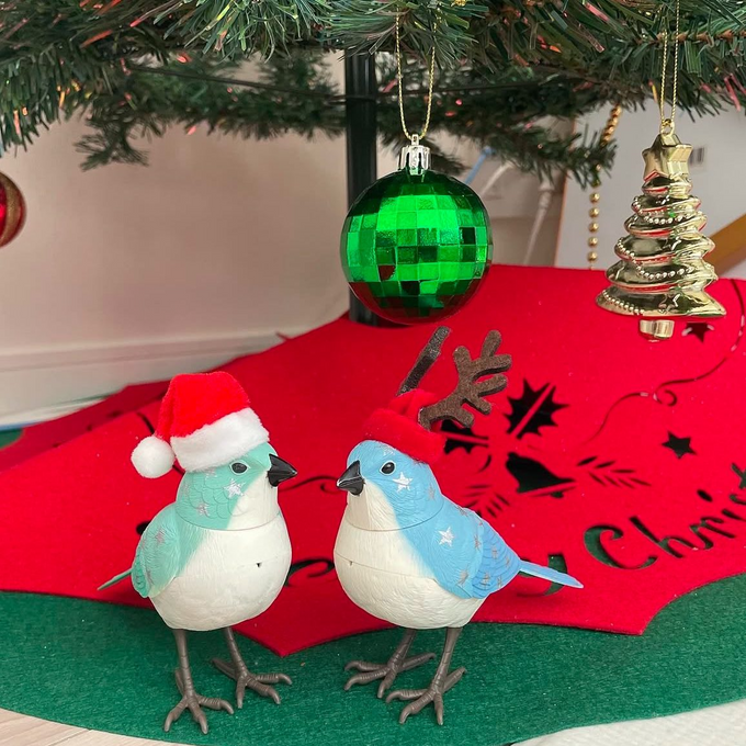 オブジェとして飾っても可愛い、クリスマスソングを歌うミュージック オブジェとして飾っても可愛い、クリスマスソングを歌うミュージック