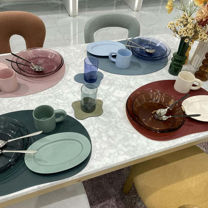 ノスタルジックなテーブルコーディネート