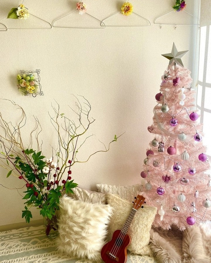 お部屋がぱっと明るくなるピンクのクリスマスツリー | Francfranc 