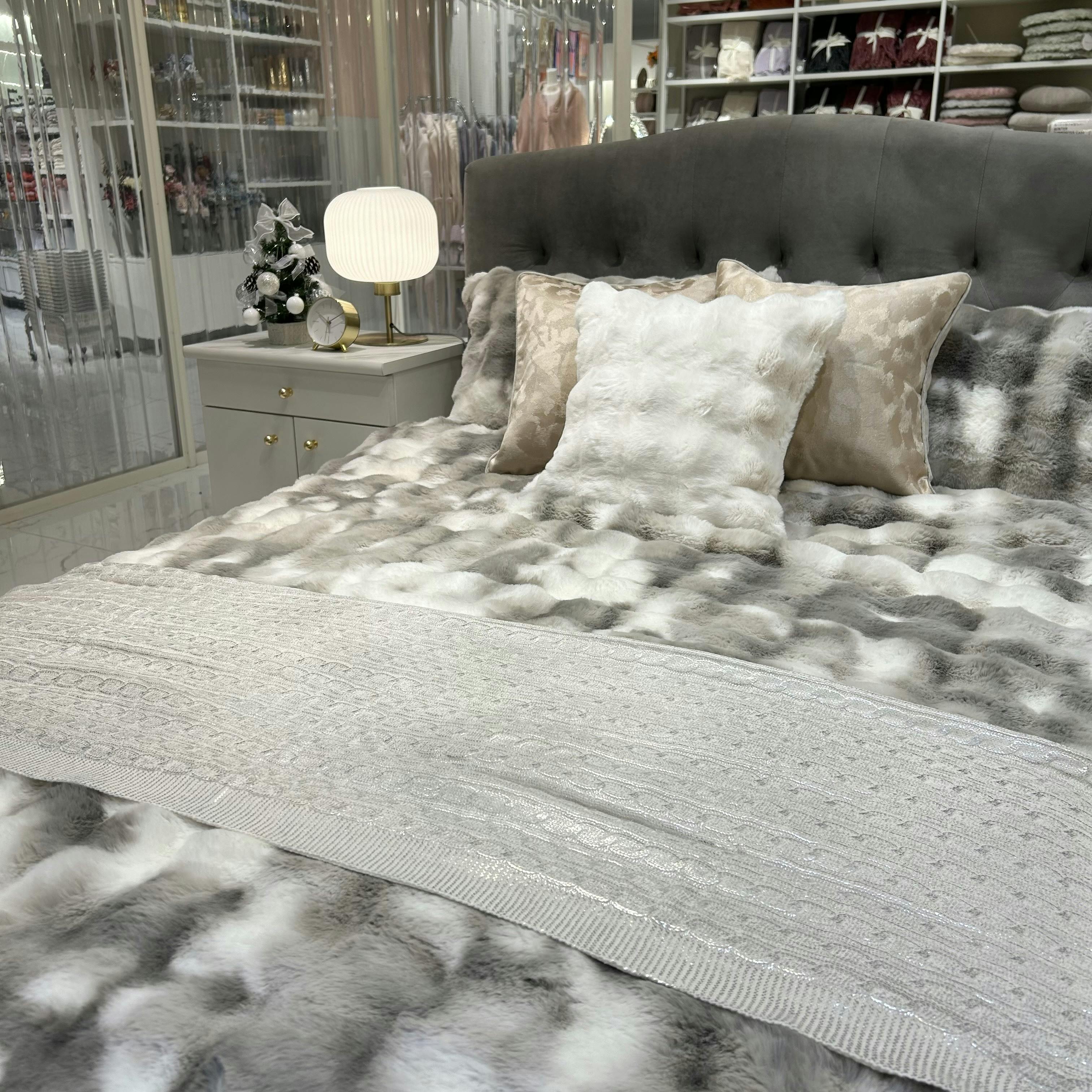 ふっくら フェザー クッション（中材）450×450 | Francfranc（フラン