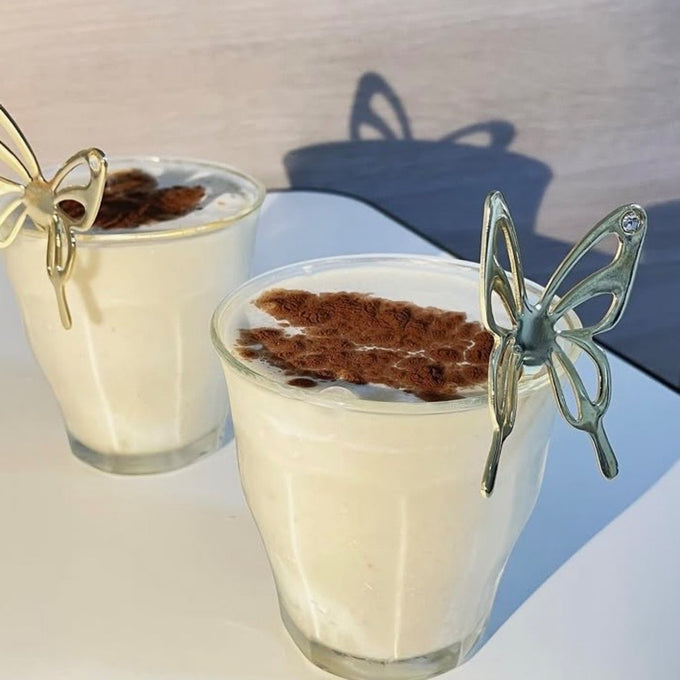 お気に入りの一杯に、華やぎを添えて。蝶モチーフで楽しむ大人かわいいティータイム