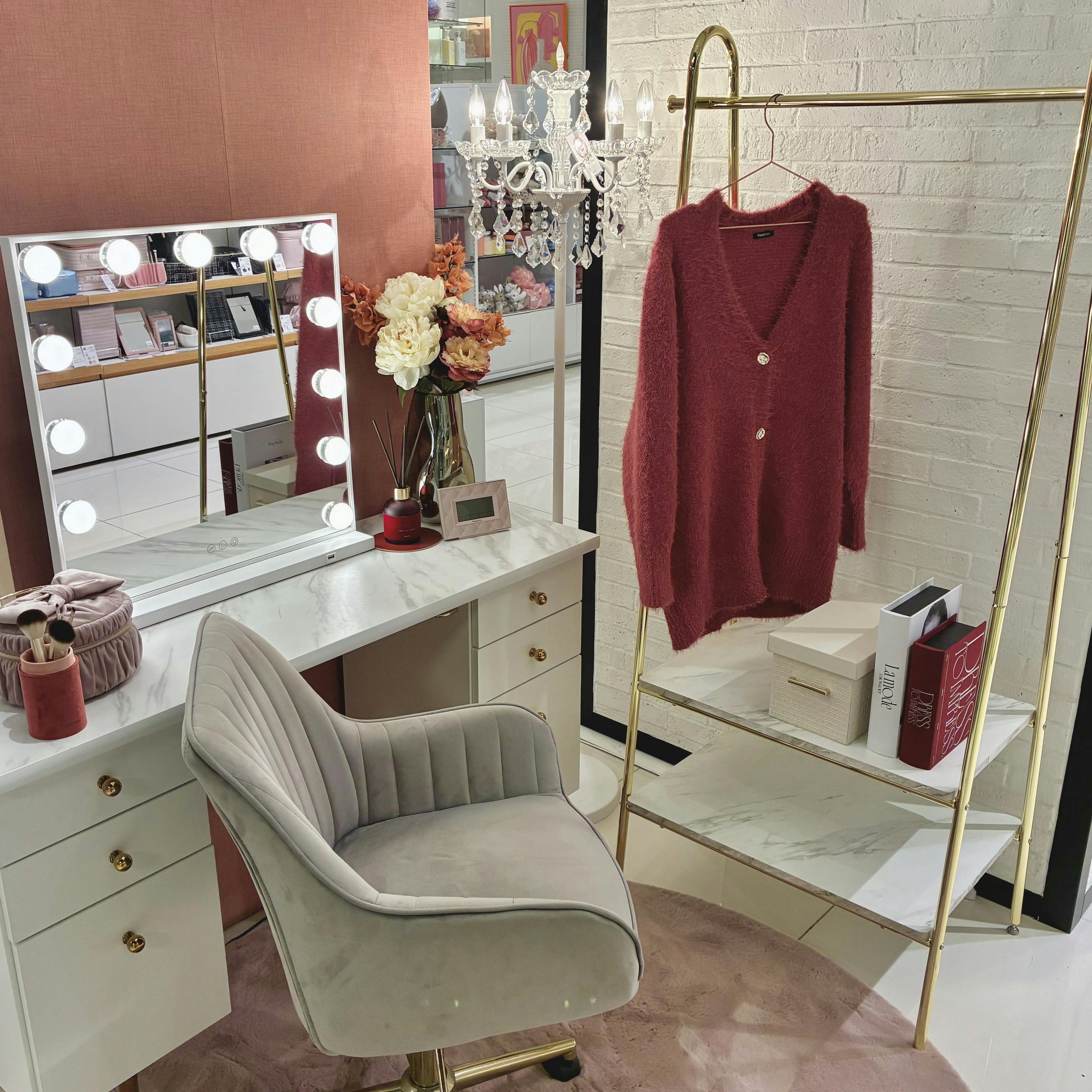 Francfranc フランフラン　ドレッサー　木目　鏡　コンセント有　シンプル Francfranc フランフラン ドレッサー 木目 鏡 コンセント有