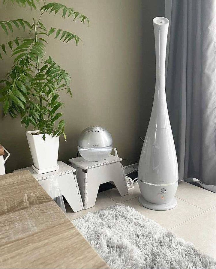 シンプルインテリアに映える、スタイリッシュなデザインの加湿器