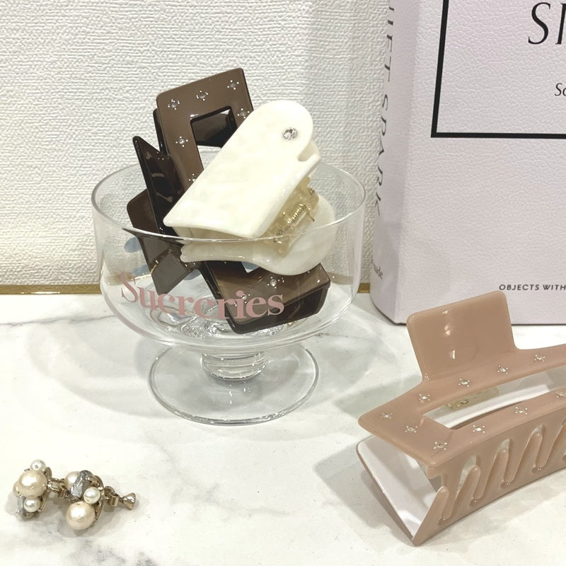 小物入れとして使うデザートグラス