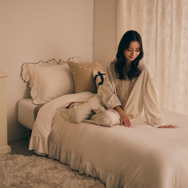 WARMY アルガンオイル加工 フリル 掛け布団カバー セミダブル ホワイト×ブラック