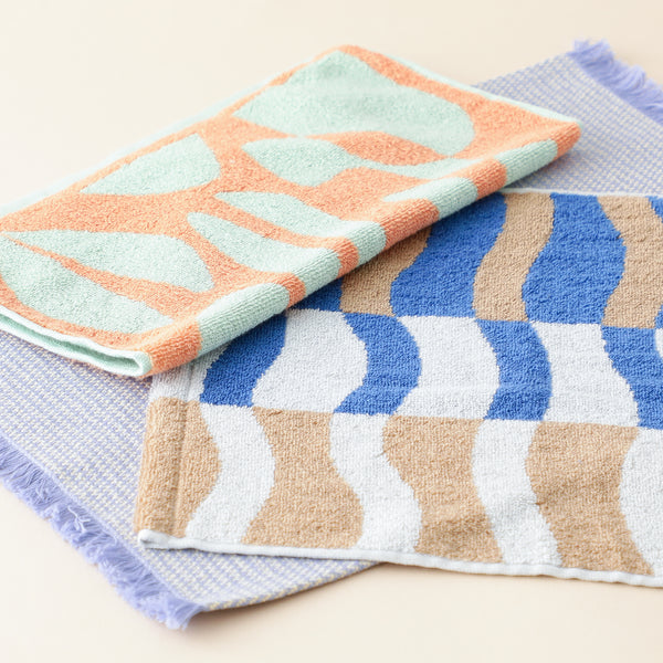 抗菌防臭 アート ウォッシュタオル ジオメトリック