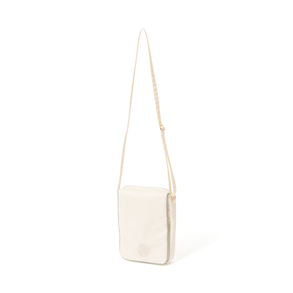 バイカラーサテン トラベルサコッシュ ミント×アイボリー