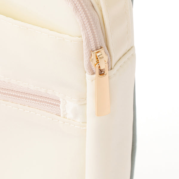 バイカラーサテン トラベルサコッシュ ミント×アイボリー