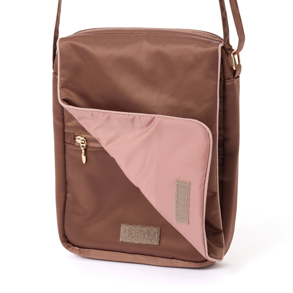 バイカラーサテン トラベルサコッシュ ピンク×ブラウン