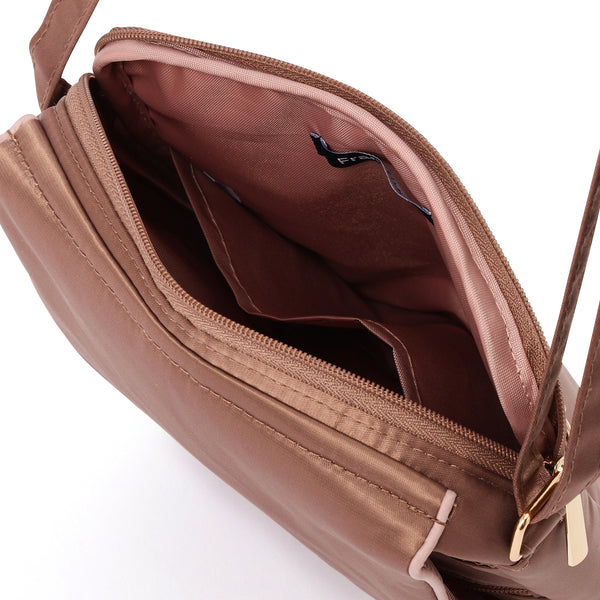 バイカラーサテン トラベルサコッシュ ピンク×ブラウン