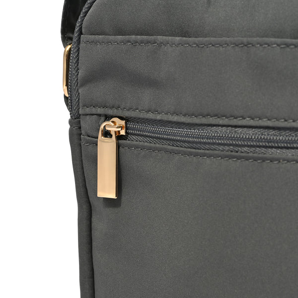 クラシックフラワー トラベルサコッシュ ダークグレー