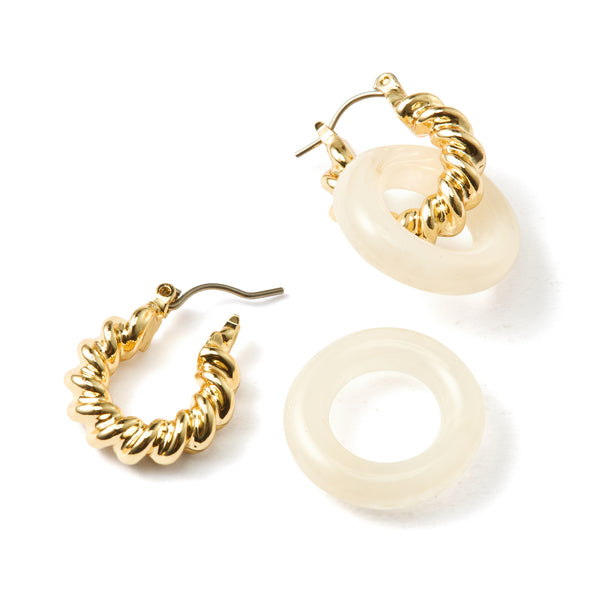 クリアリング ピアス