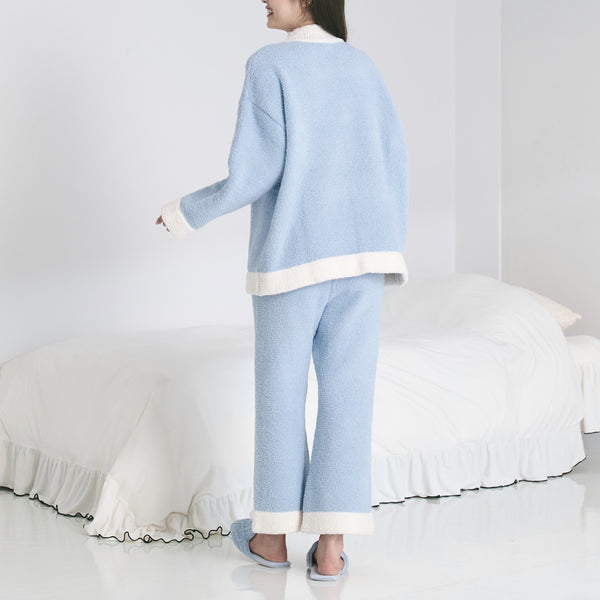 ウエストウォーマー付き もちもちニットパジャマ ライトブルー