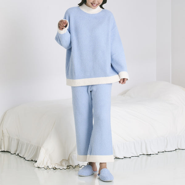 ウエストウォーマー付き もちもちニットパジャマ ライトブルー