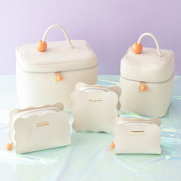 ウェーブシェイプ ポーチ S アイボリー