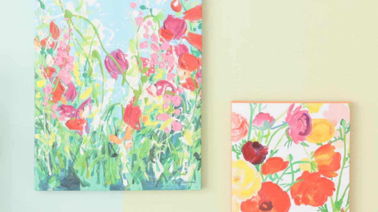 アーティスト、ブリジット・ソーントンのアートボード。色彩豊かで遊び心あふれるデザインです。見るたびに気分が上がる、華やかな世界観をお楽しみいただけます。