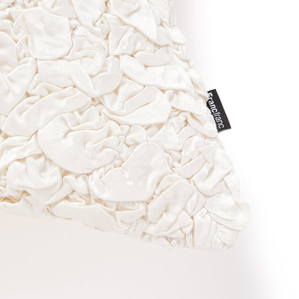 サテンスモッキング クッションカバー 450×450 ホワイト （112）